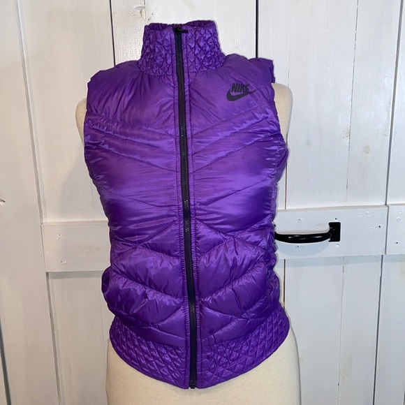 Nike Purple Down Filled Puffer Vest - Picture 2 of 6